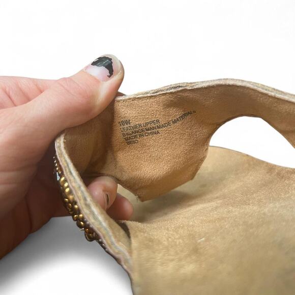 Gorgeous beaded leather wedge sandals - Picture 5 of 6